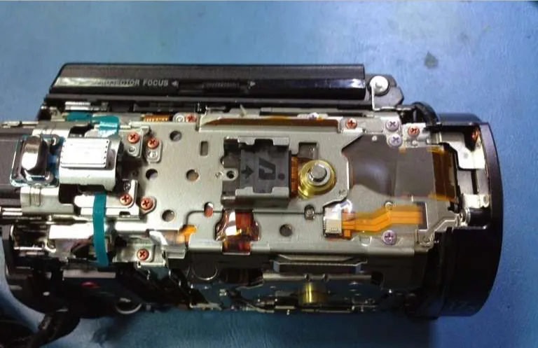 Juan-Luis-Martel-IMG_0352-Reparacion-de-camara-de-video-SONY-HXRNX30E.jpg