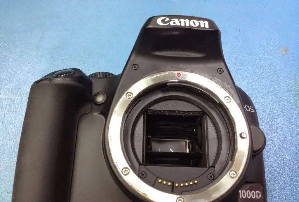 Juan-Luis-Martel-SERVICIO-TECNICO-IMG_0019-REPARACION-camara-CANON-eos1000d-1024x768.jpg