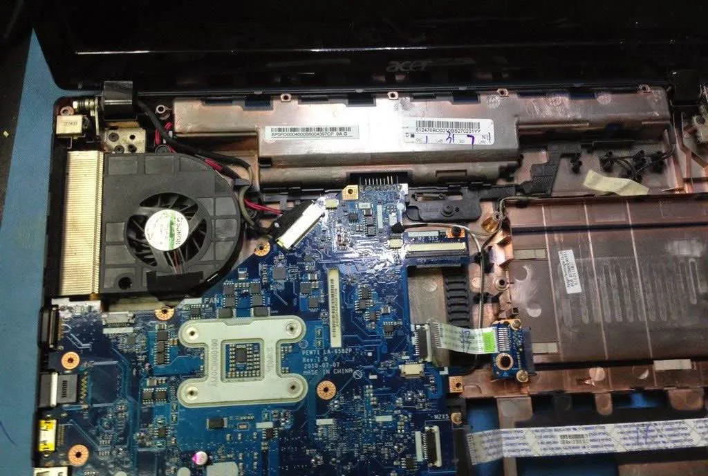 mainpcb portátil ACER reparado en servicio técnico Las Palmas