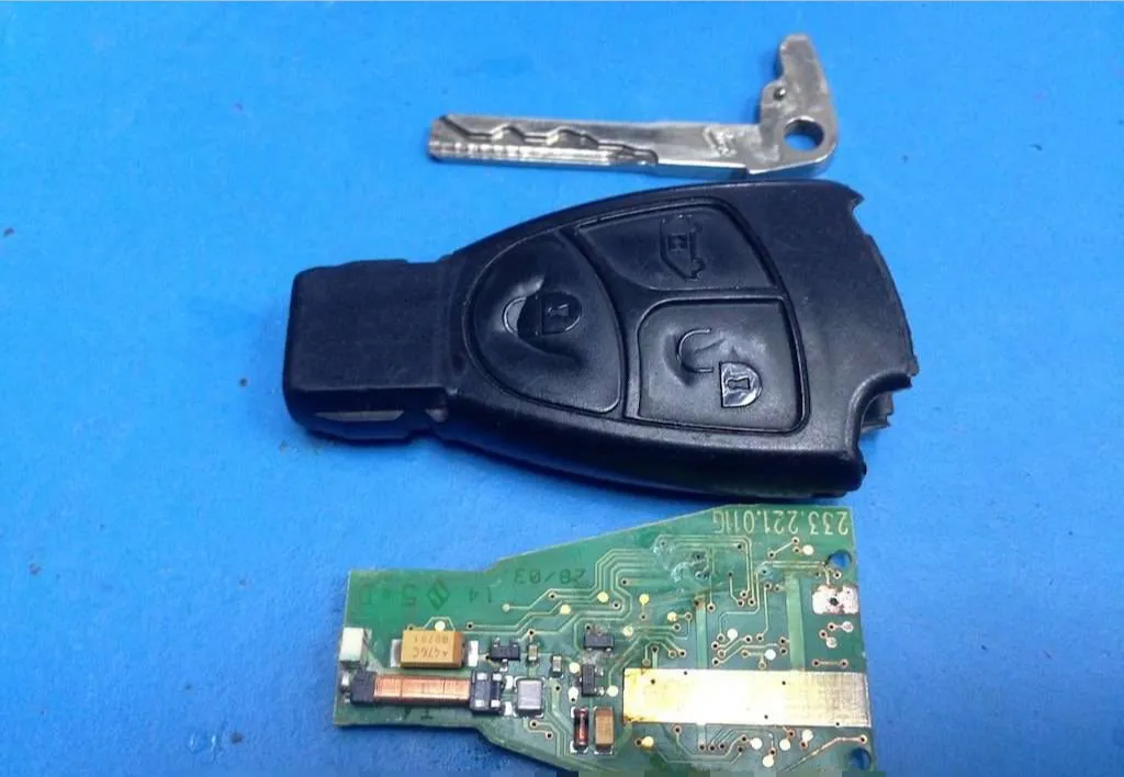 cambiar pila mando BMW