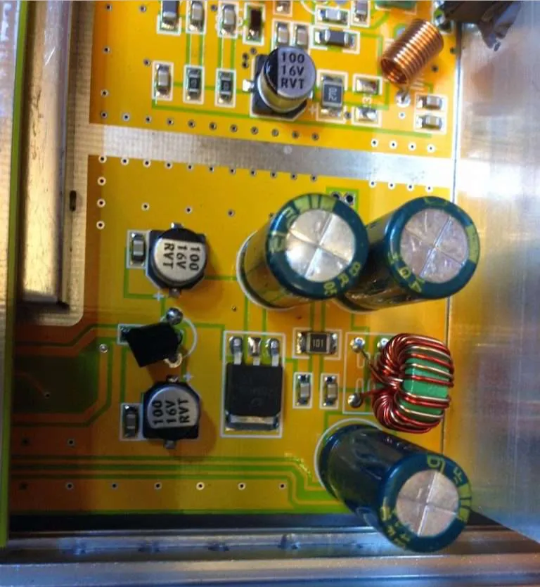 Preamplificador de RF de la emisora de FM