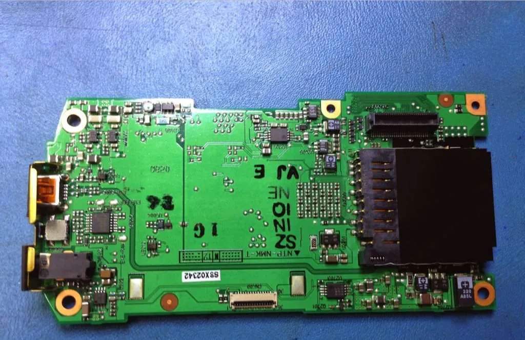 Circuito impreso cámara fotográfica Nikon D 60 lado de la memoria