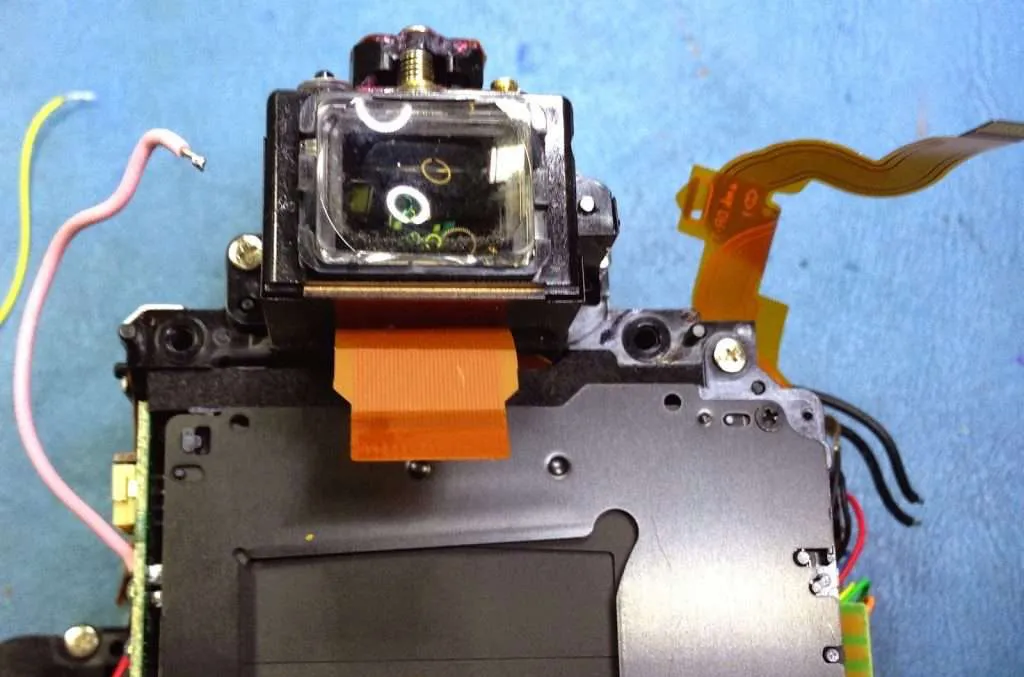 Reparación de las cortinillas en cámara fotográfica Nikon D 60