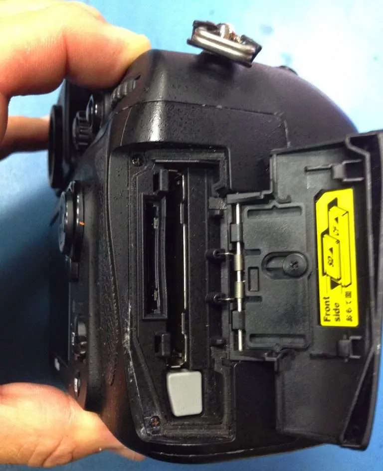 Servicio-tecnico-reparacion-camaras-dslr-nikon-D800-IMG_9945-Juan-Luis-Martel-Tecnico-electronica-Las-Palmas-CANARIAS-768x1024.jpg